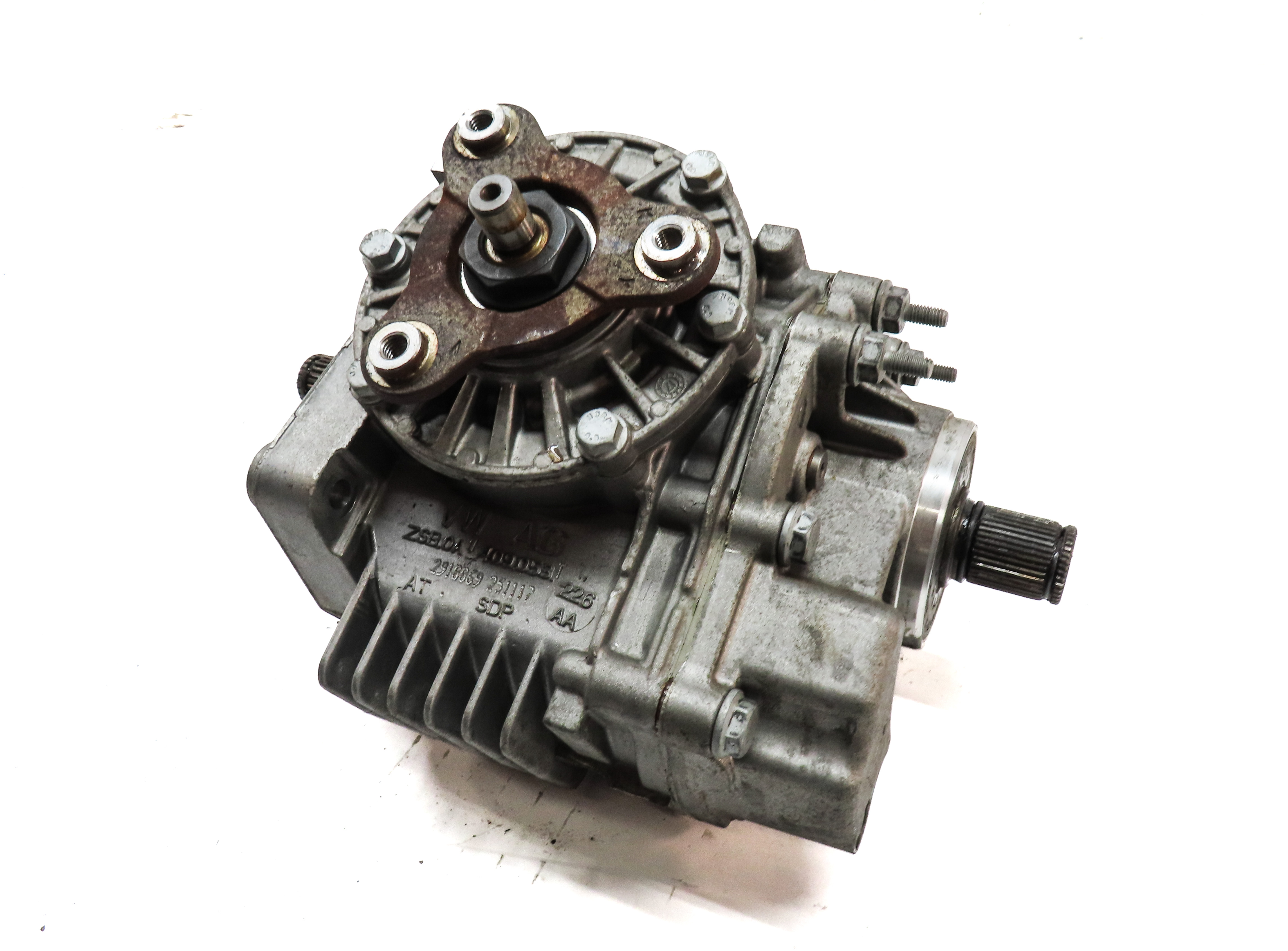 2009-2018 VW TIGUAN CC AUDI Q3 (8U) 2.0L AWD FRONT TRANSFER CASE ANGLE GEAR — exact item pictured
